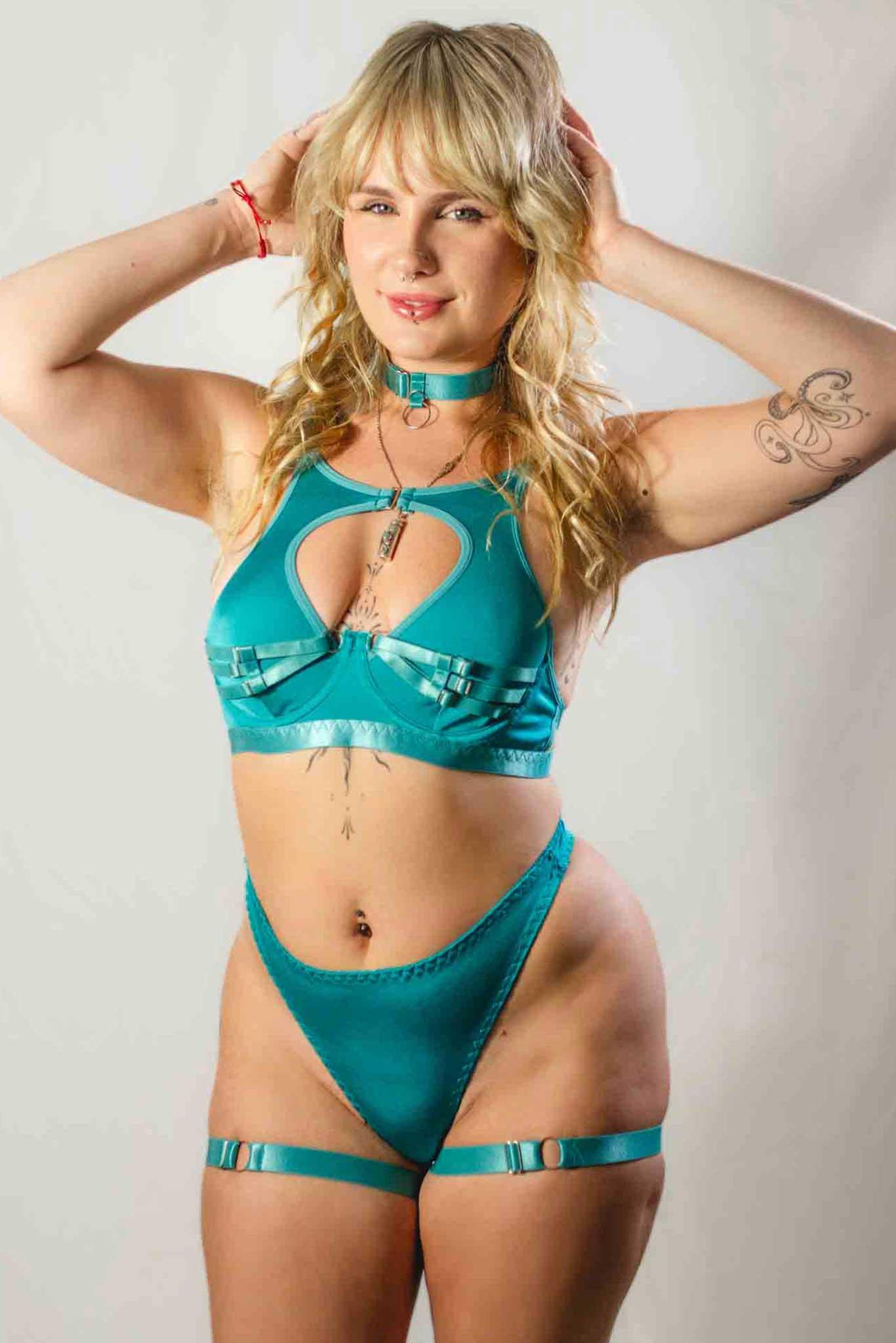 Natalie Knight